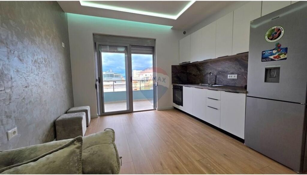 🌊🏡 APARTAMENT 2+1+2 PËR SHITJE – LUNGOMARE, VLORË