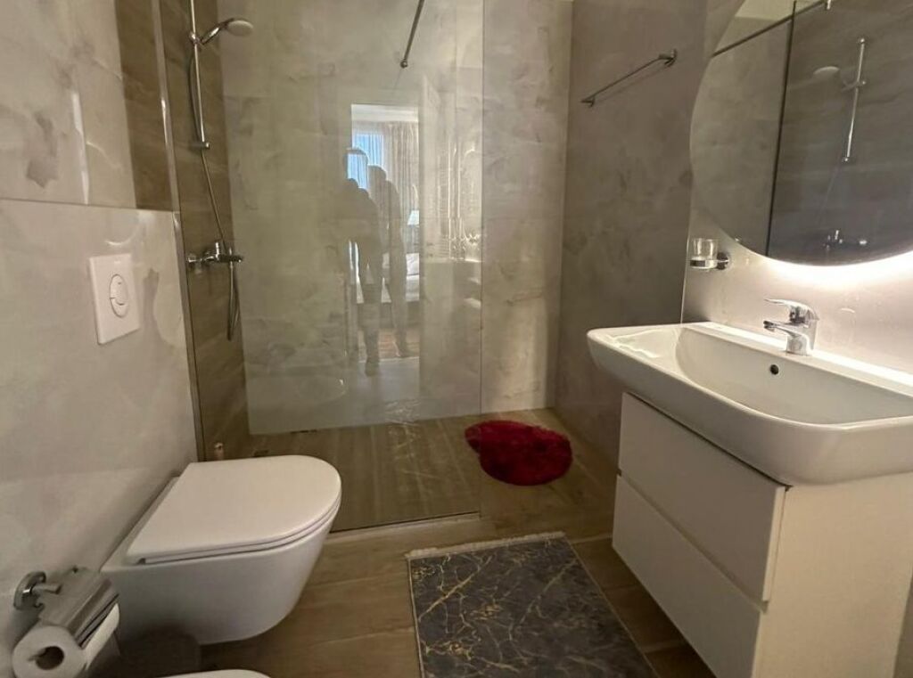 Japim me qira apartament 2+1+2 me post parkimi, Park Gate Residence!