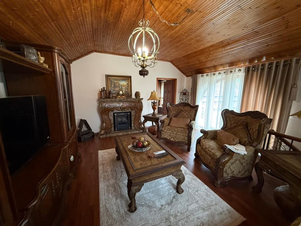 VILLA FOR RENT, LOCATED IN THE XHAMLLIK AREA, TIRANA!