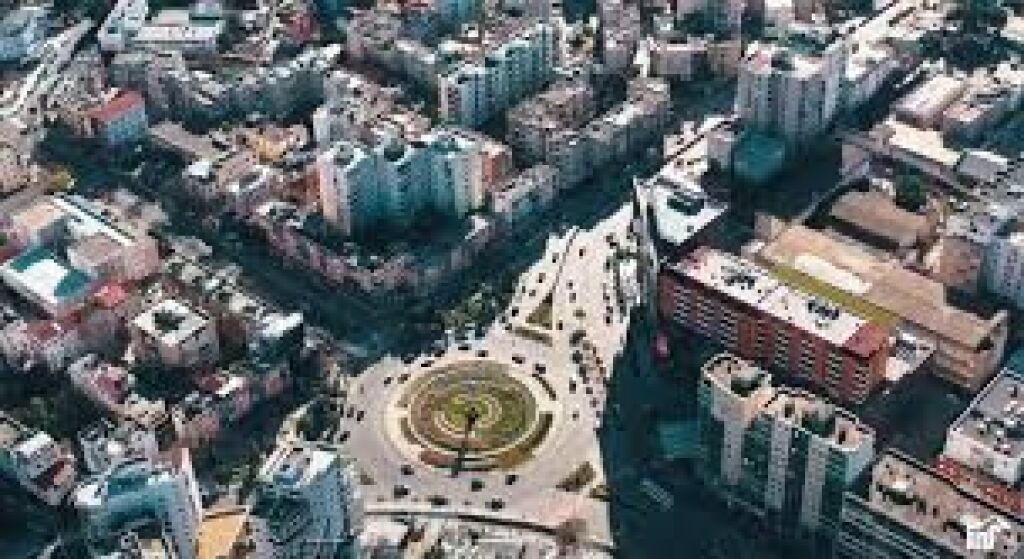 Super ap me qira tek Zogu i Zi