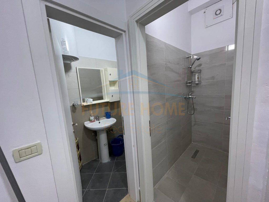 Qira, Apartament 2+1 , Rruga e Kavajes, Tiranë