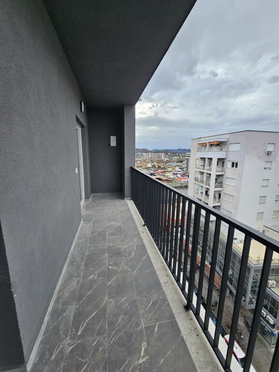 Shitet Apartament 2+1+2 – Tirana Entry (Ish-Dogana)