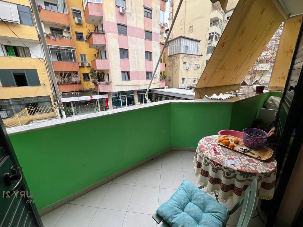 JEPET APARTAMENT 2+1  TEK RRUGA E KAVAJES!