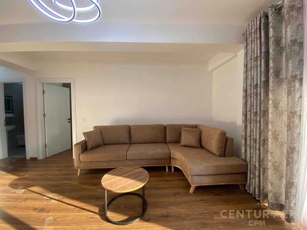 AT KODRA E DIELLIT 2 WE RENT APARTMENT 1+1 WITH PARKING SPACE