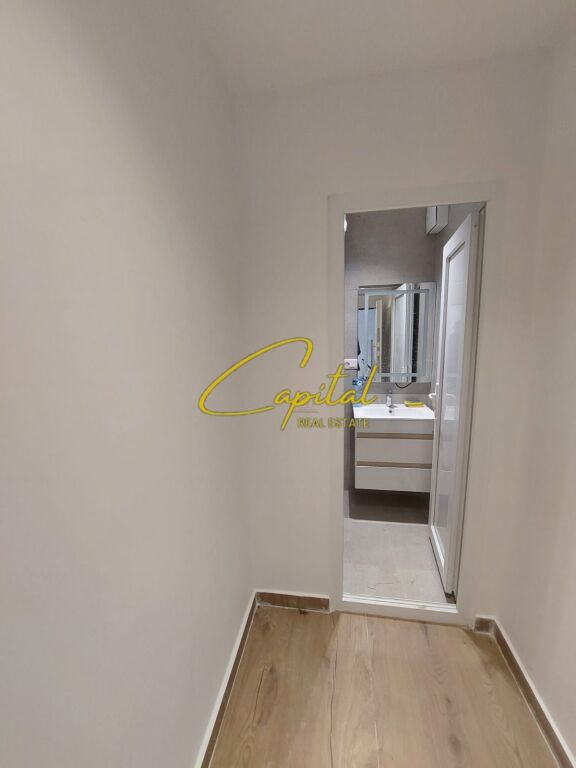 BUSINESS PREMISES FOR RENT 50 M2 NEW MARKET 50,000 LEKE