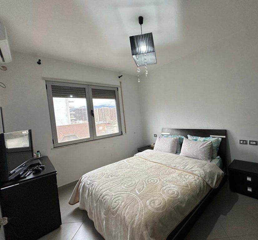 Apartament 2+1 per Qira prane Marinaj Hotel, Unaza e Re!