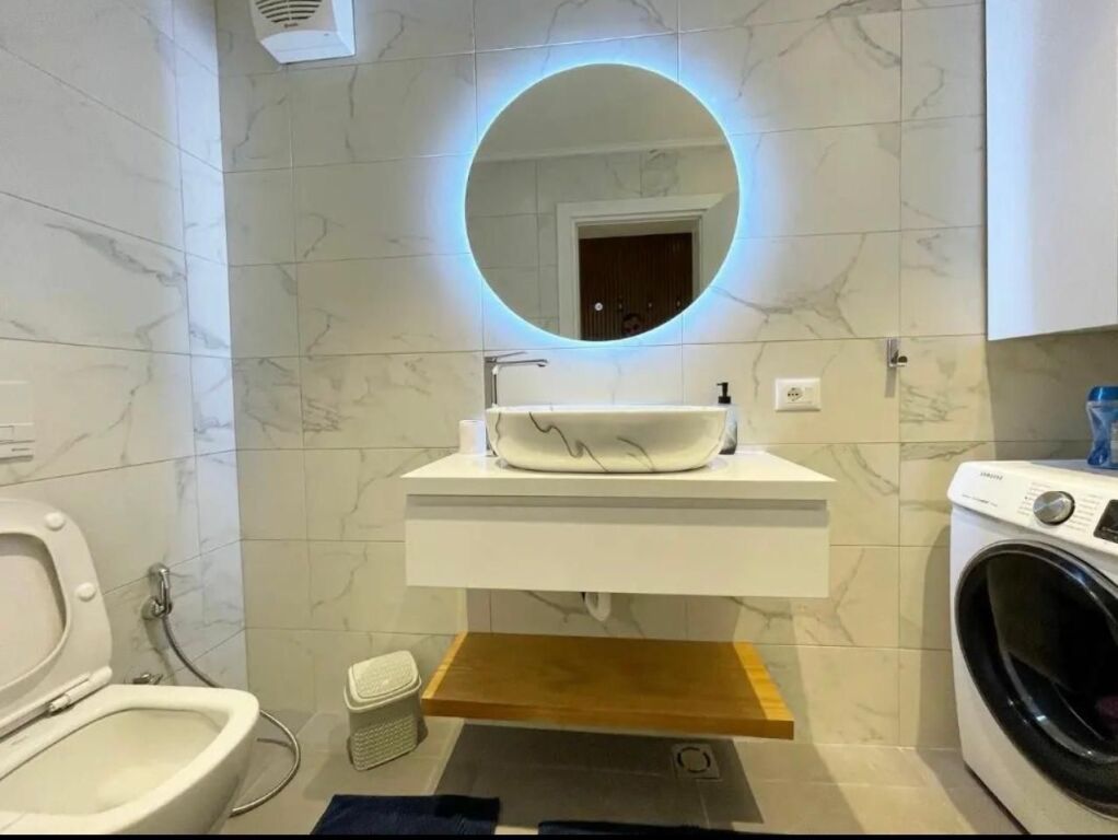 Appartamento 2+1 +2 in affitto in Via KAVAJA