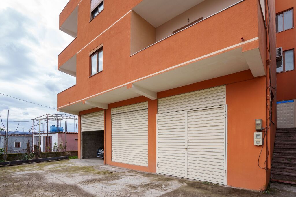 Shitet Penthouse Apartament -160 m²