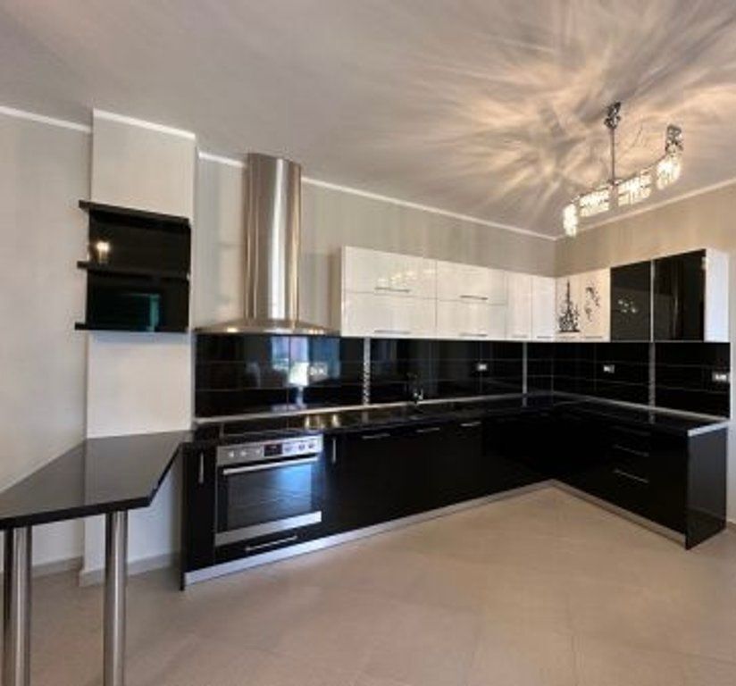 Apartament 2+1 per Qira prane Marinaj Hotel, Unaza e Re!