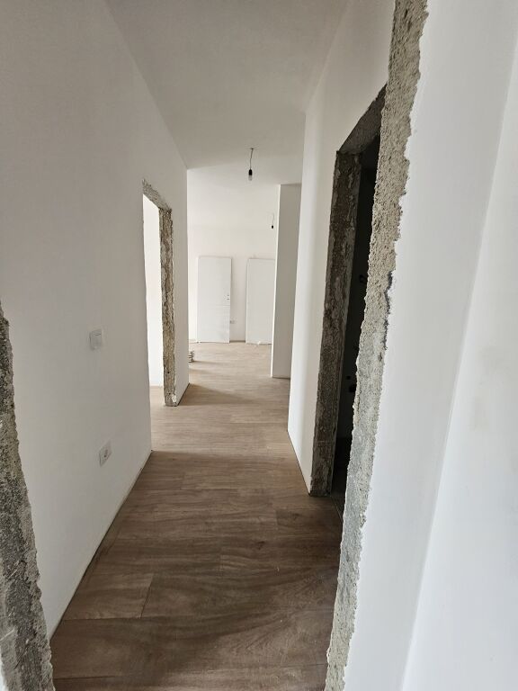 Shitet Apartament 2+1+2 – Tirana Entry (Ish-Dogana)