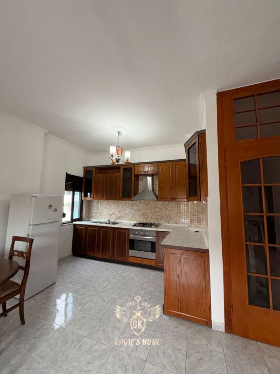 🏡 APARTAMENT ME QERA 2+1+2 me ballkon