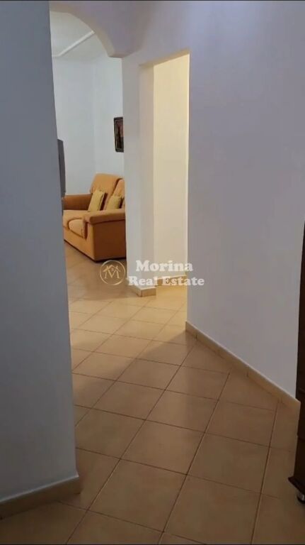 Rent | Apartment 2 + 1 | Paris Commune | 650 €/month