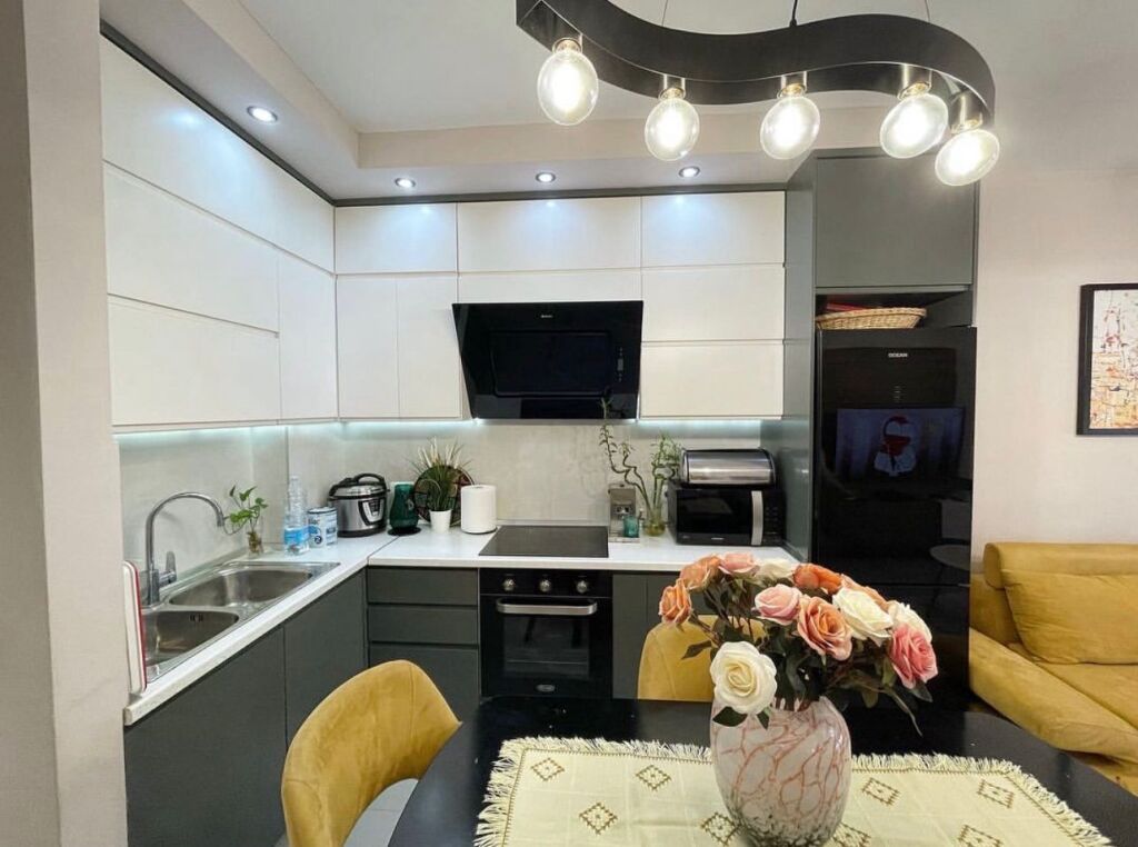 1+1 apartment for rent at Shushica near Dinamo Stadium.