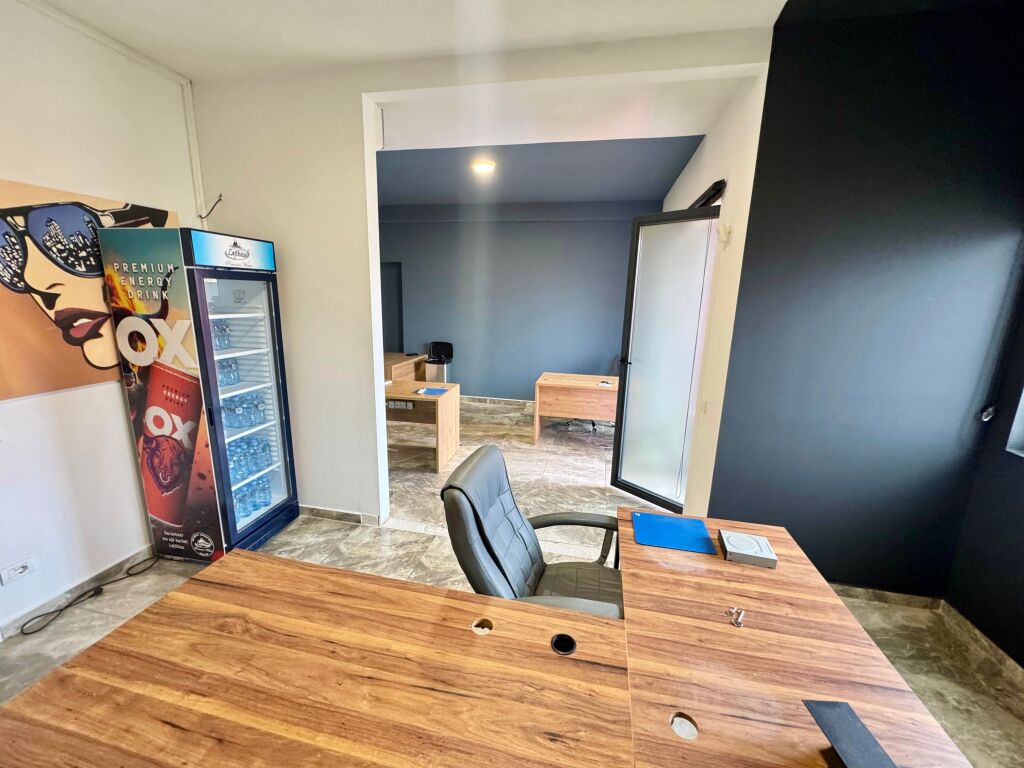 📣 QERA Ambient Biznesi 📍 Rruga “Teodor Keko” ✨