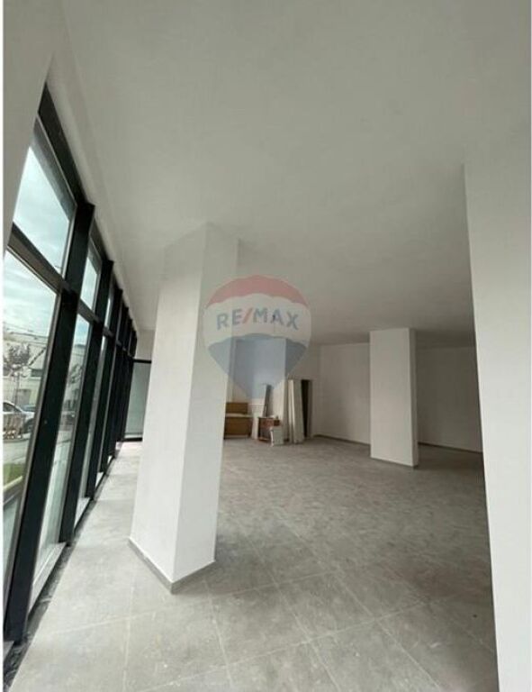 Shop for rent at the American Embassy