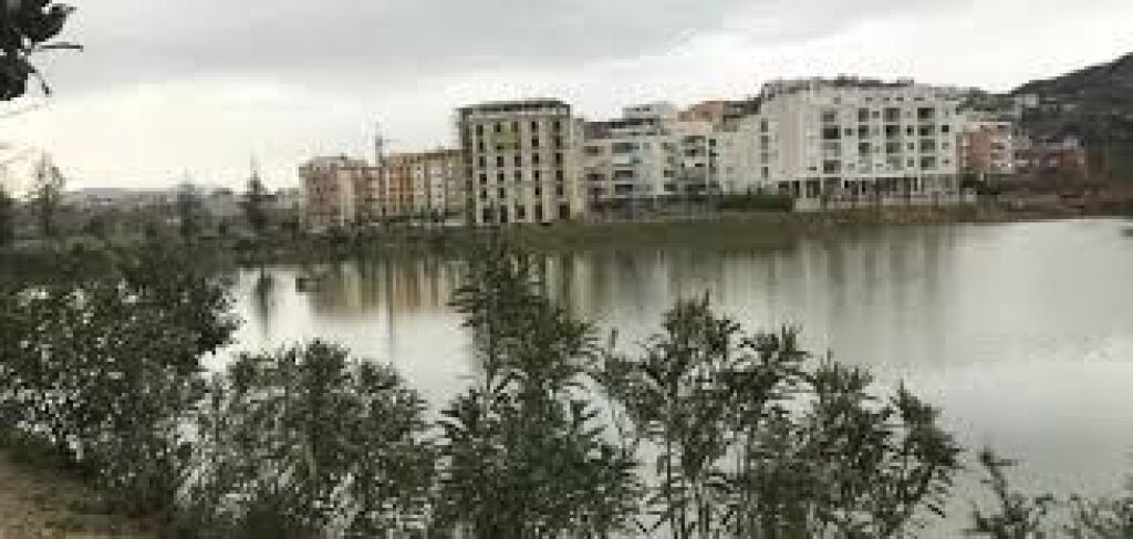 Shitet,Apartament 1+1, Liqeni i Thatë, Tiranë