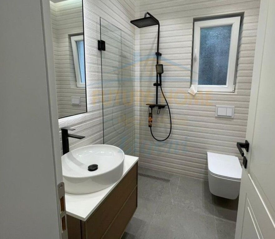 Qera, Apartament 3+1+2, Kopshti Botanik, Tiranë.