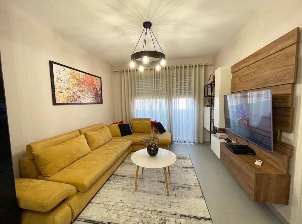 Apartment 1+1 for rent at Shushica near Dinamo Stadium.​