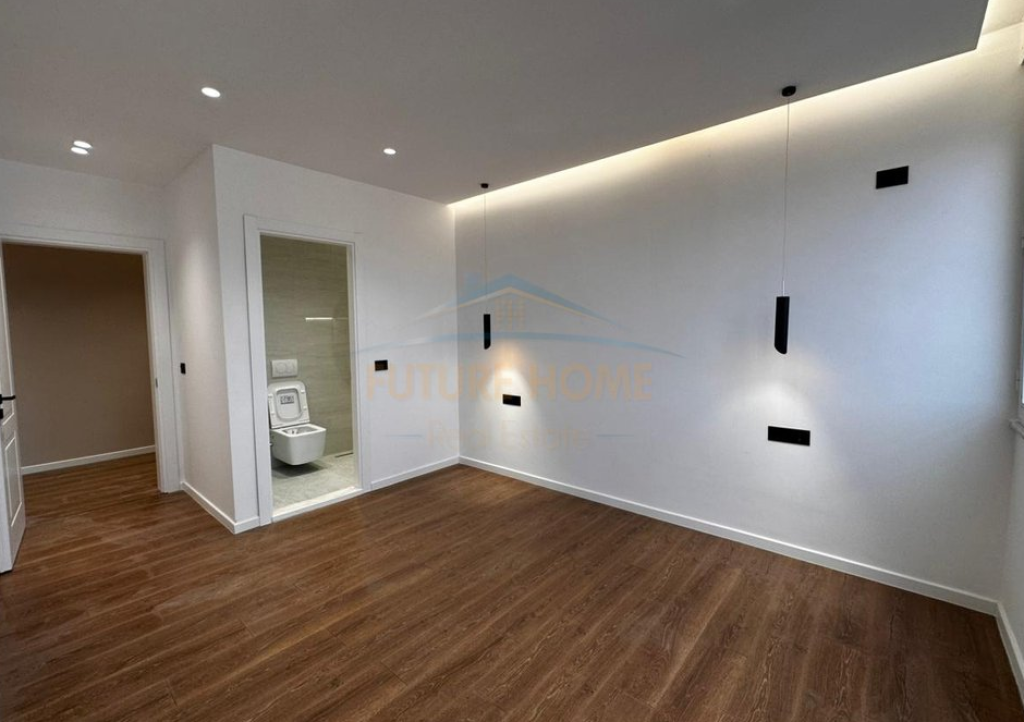 In vendita, Appartamento 2+1+2, Komuna e Parisit, Tirane