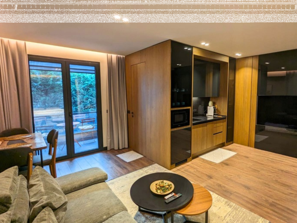 Apartament Luksoz në Shitje – Pranë Shkollës Tregtare, Vlorë