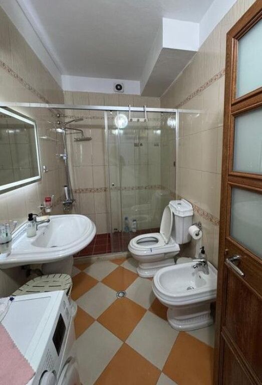 Qera, Apartament 2+1, Selvia