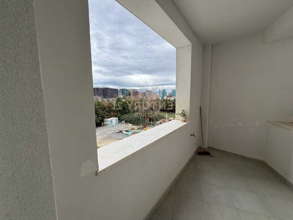 APPARTAMENTO 2+1+POSTO AUTO IN AFFITTO A ASTIR !!!