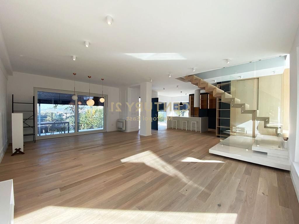 Shitet Vilë tek " Long Hill " Residence