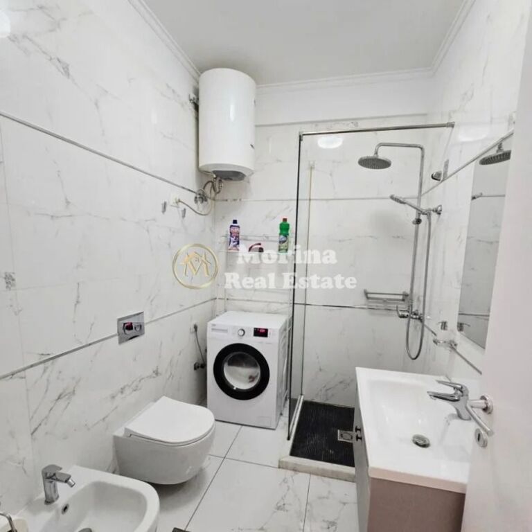 Affitto | Appartamento 3 + 1 + 2 | Lago Secco | 1 400 €/mese