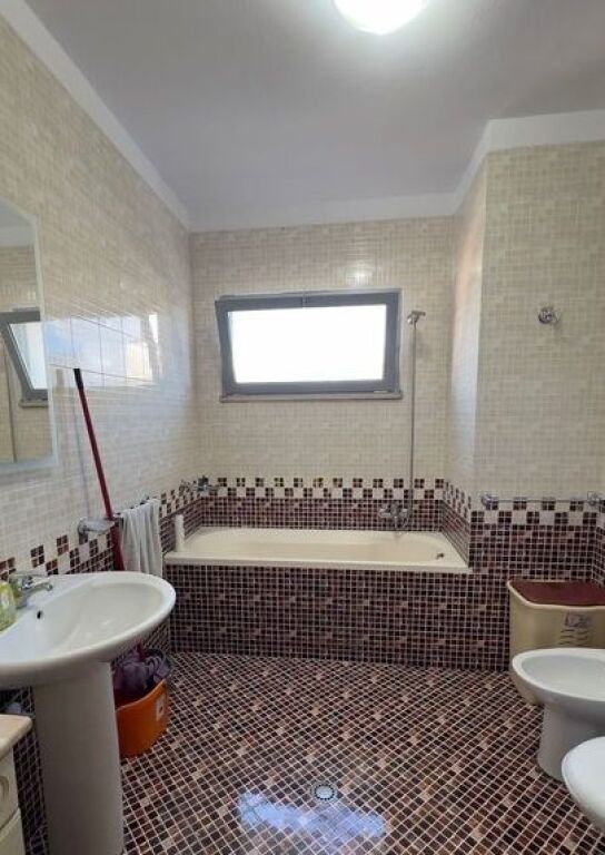 Apartament me qira 2+1+2 tek Qatar Center