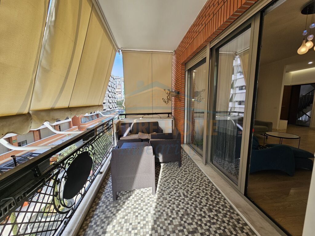 FOR RENT APARTMENT 2+1+2 AT THE DELIJORGJI COMPLEX