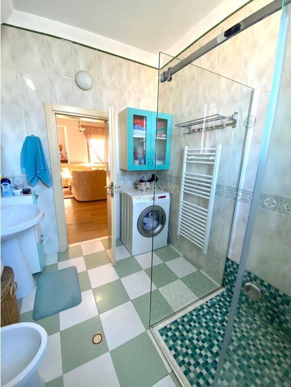 Apartament 2+1 per shitje tek Vasil Shanto