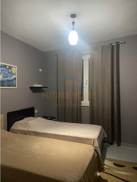 Shitet, Apartament 2+1, Misto Mame