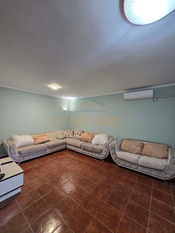 Qera, Apartament 3+1+2, Komuna e Pari