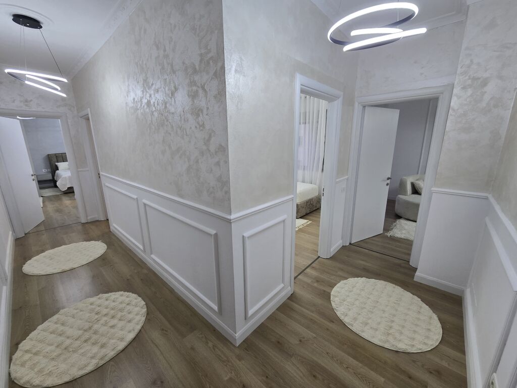 Appartamento 2+1+2+Balcone in Vendita vicino alla Circonvallazione, Astir