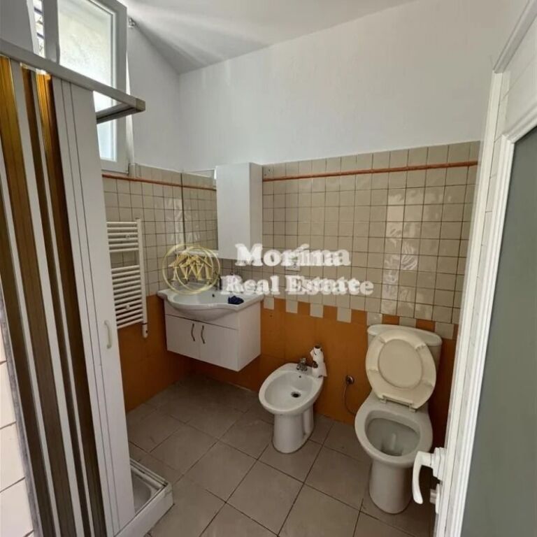 Qera | Apartament 2 + 1 | Stacioni i Trenit | 800 €/muaj