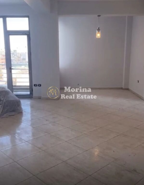 Qera | Ambjent Biznesi | Rruga e Kavajës | 750 €/muaj