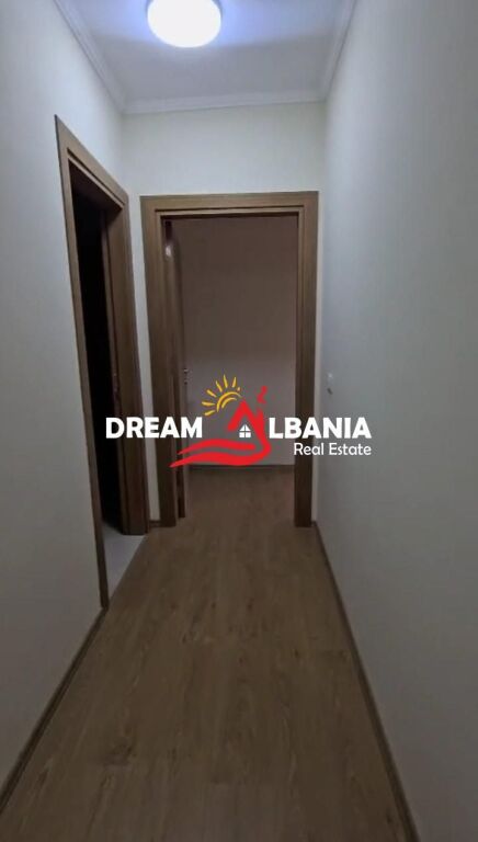 Shitet Apartament 2+1+2wc ne Rrugen 5 Maji , Tirane (ID 41212165)
