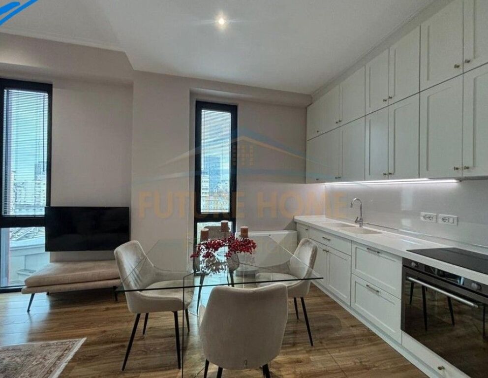 Affitto, Appartamento 2+1+2, Park Gate Tirana!
