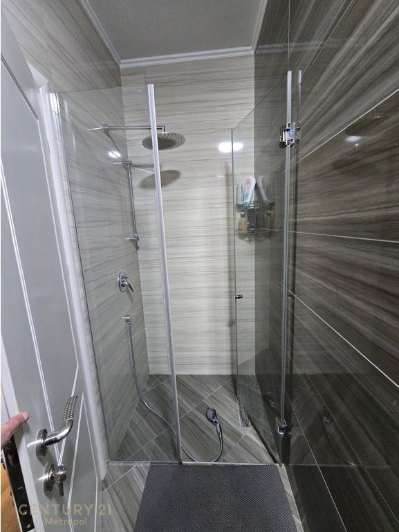 APARTMENT 2+1+2 WITH PARKING SPACE FOR RENT NEAR SELMAN STERMASI STADIUM