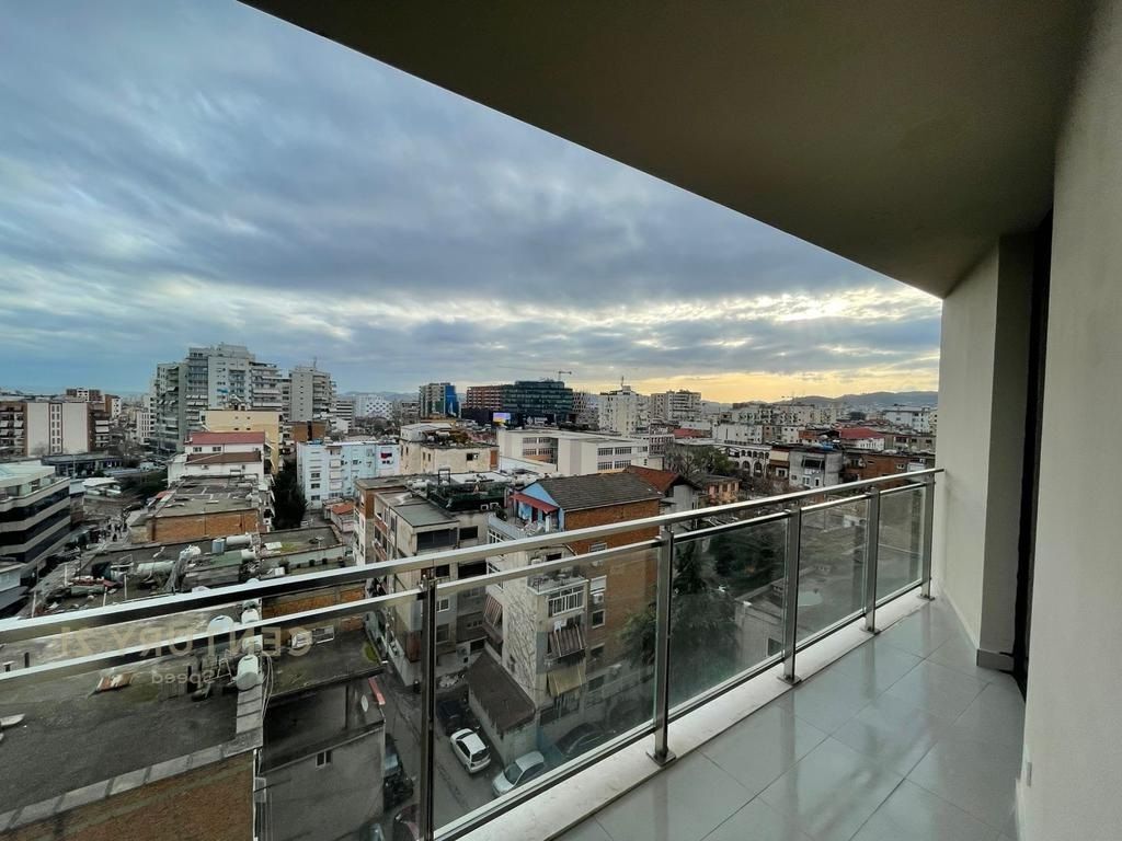 Jepet apartament modern 1+1 tek Mine Peza!!