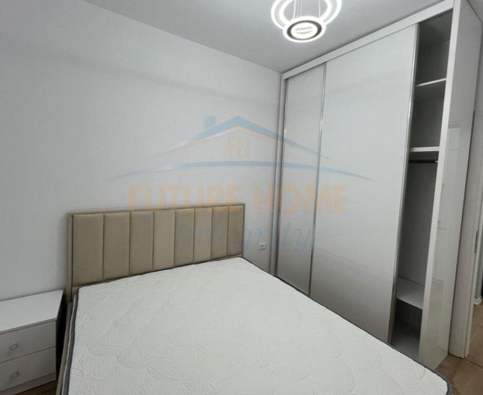 Affitto, Appartamento 1+1, Via Fortuzi, Tirana.