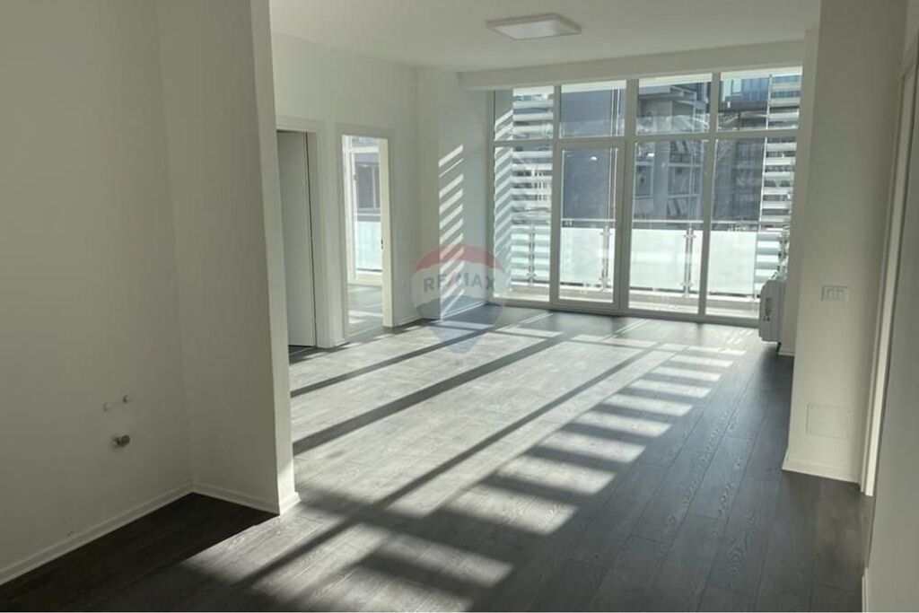 UFFICIO IN AFFITTO CON 4 AMBIENTI DI LAVORO A K. E PARISIT