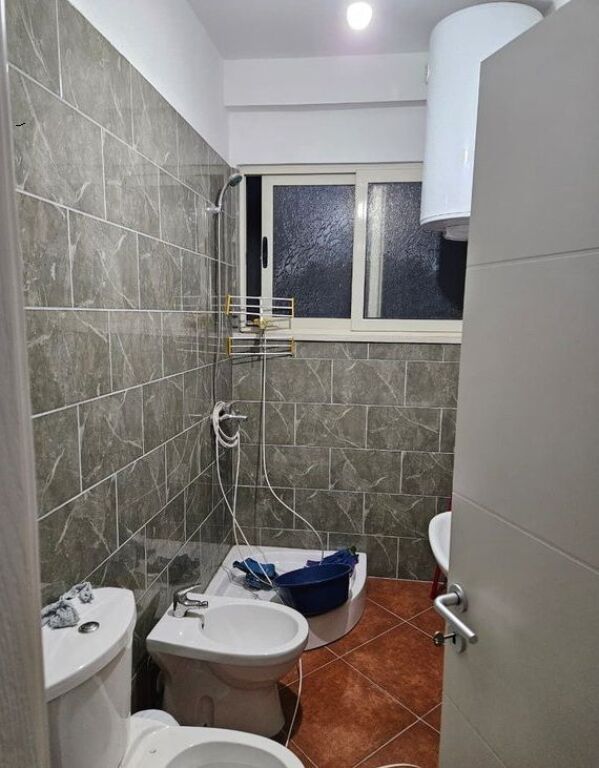 me qira apartament 2+1+2 në Shkozë
