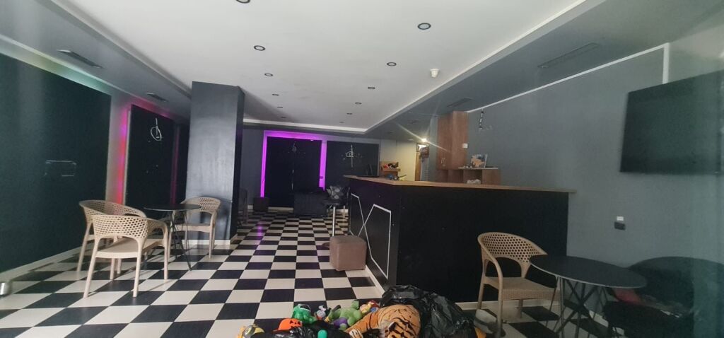 Shitet ambient Biznesi Laprake