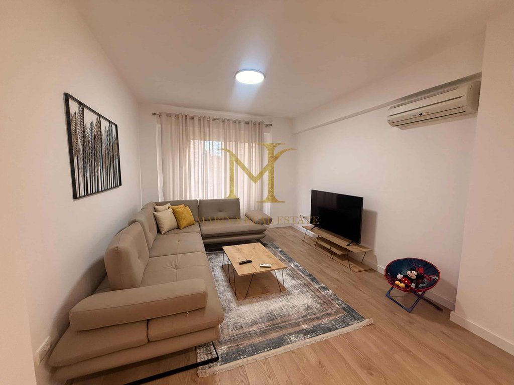 JEPET ME QERA APARTAMENT I SAPO RINOVUAR NE PLAZH ILIRIA , DURRES!
