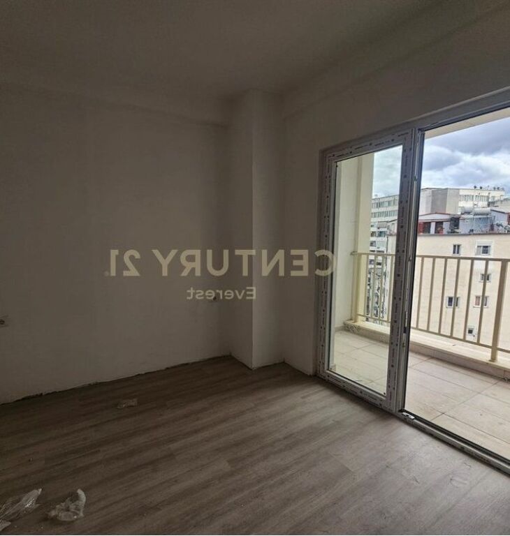 SHESIM APARTAMENT 1+1 ZOGU I ZI