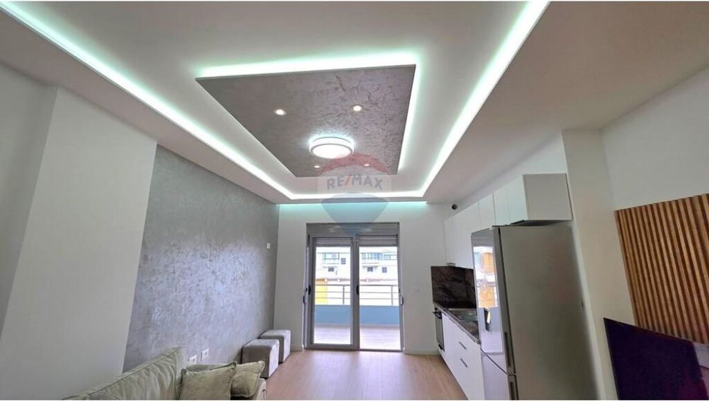 🌊🏡 APARTAMENT 2+1+2 PËR SHITJE – LUNGOMARE, VLORË