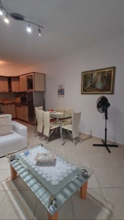 Apartment 1+1 for rent – Petro Nini Luarasi High School