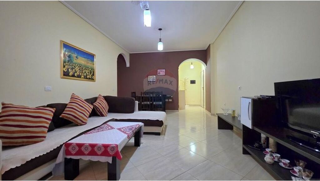 🏡 APARTAMENT 1+1 PËR SHITJE – TEK KISHA ORTODOKSE, VLORË