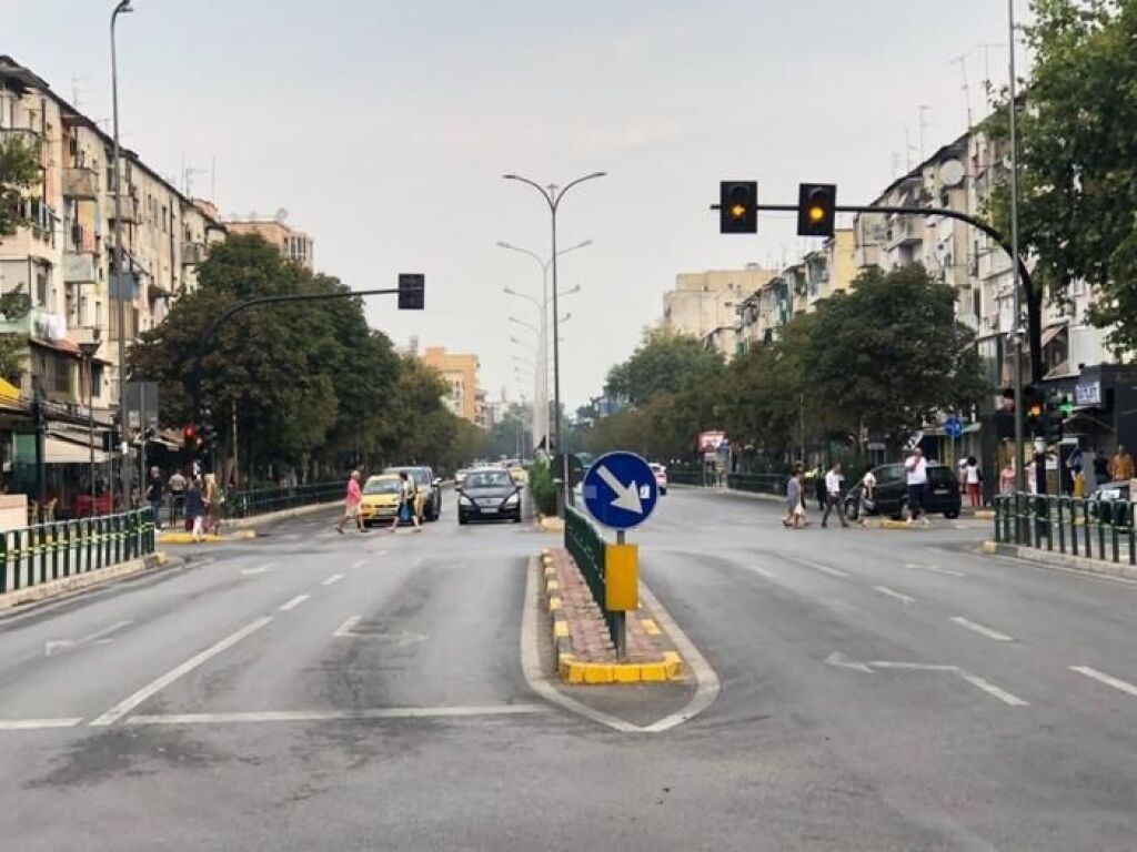 AMBIENTE COMMERCIALE IN AFFITTO VASIL SHANTO 130 M2